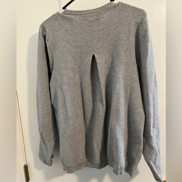 EUC RARE C.T. Plage Gray Cardigan - Picture 4 of 8